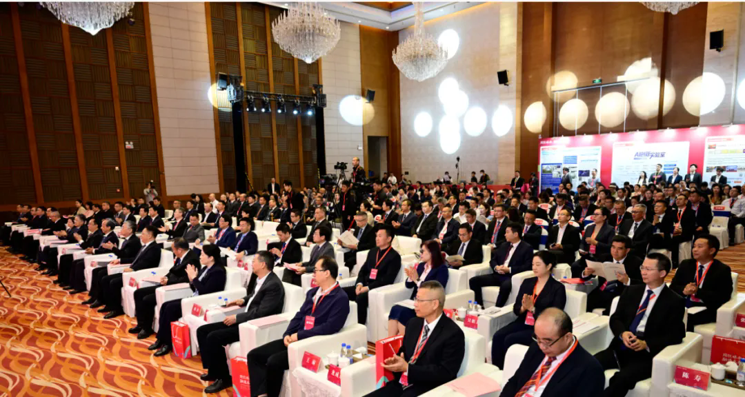 郭文海出席“千会万企”助力广东制造业与服务业协同发展大会：“人人都是招商人，我就是一名中山的招商人”